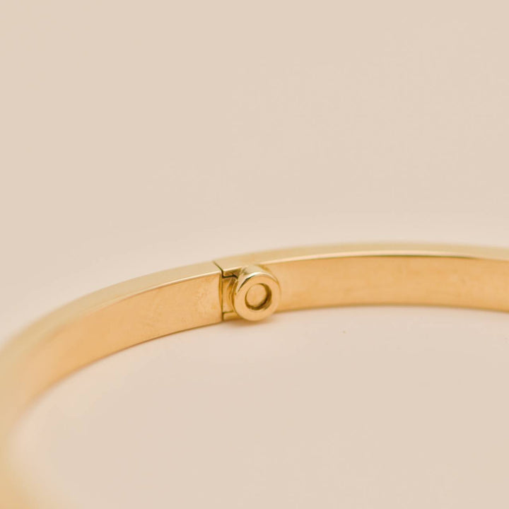 Preowned Authentic Full set Cartier Love Small Model Bracelet 18K Yellow Gold Size 17