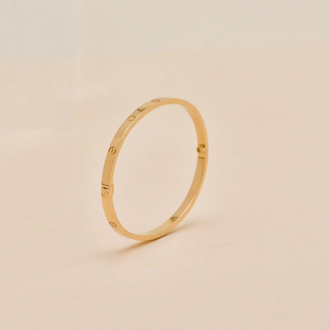 Second Hand Authentic Full set Cartier Love Small Model Bracelet Size 17 18K Yellow Gold