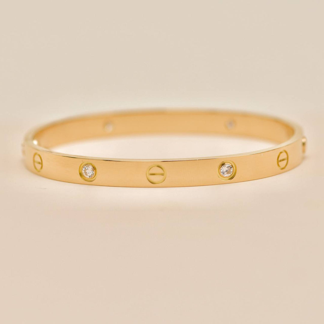 Preloved Authentic Full Set Cartier Love 4 Diamond Classic Model Bracelet 18K Yellow Gold Size 18