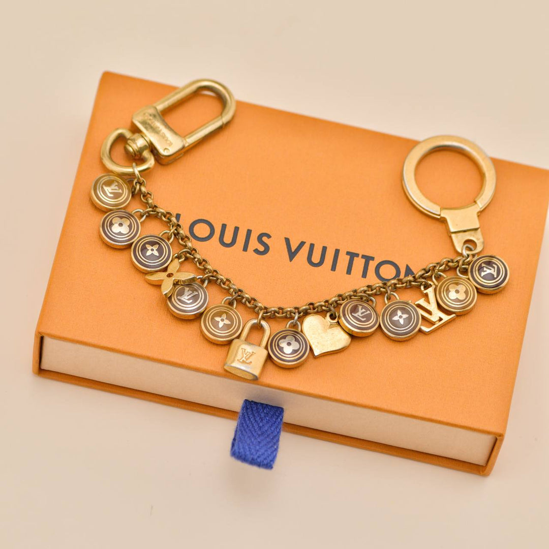 Preowned Authentic Louis Vuitton Porte-Clés Chaine Pastilles Bag Charm