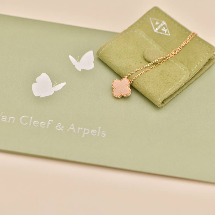 Second Hand Authentic Full Set Van Cleef & Arpels 2011 Holiday Pendant Carnelian Diamond 18K Rose Gold