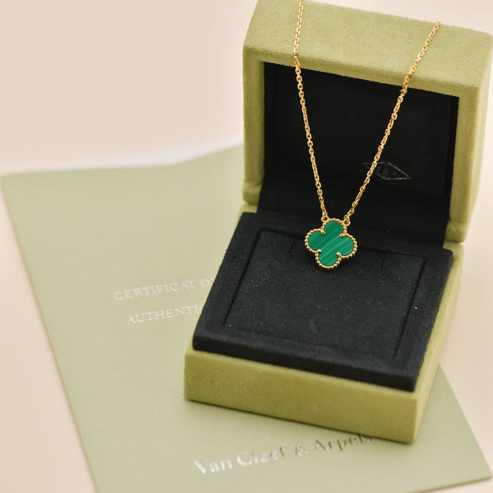 Preloved Authentic Van Cleef & Arpels Vintage Alhambra Necklace Malachite 18K Yellow Gold