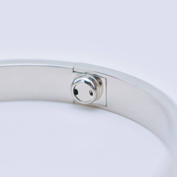 Preowned Cartier Love Bracelet Classic Model in 18K White Gold 