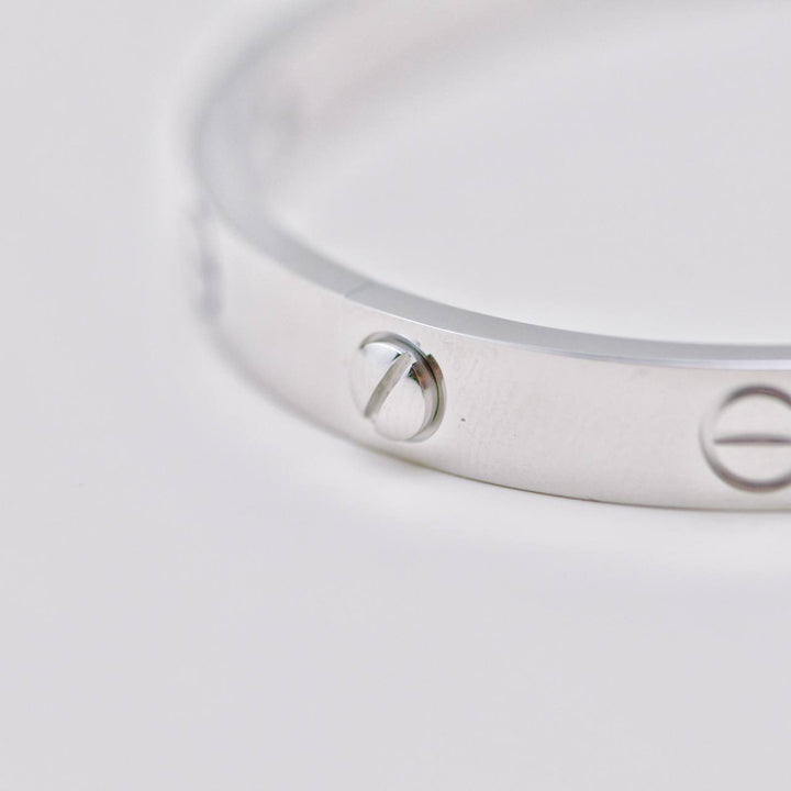 Second Hand Authentic Cartier Love 4 Diamond Classic Model Bracelet 18K White Gold  Size 17