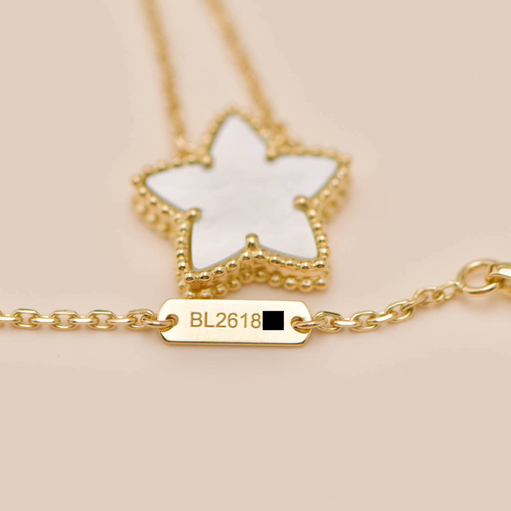 Second Hand Authentic Van Cleef Alhambra 2008 Holiday Necklace Mother of Pearl 18K Yellow Gold