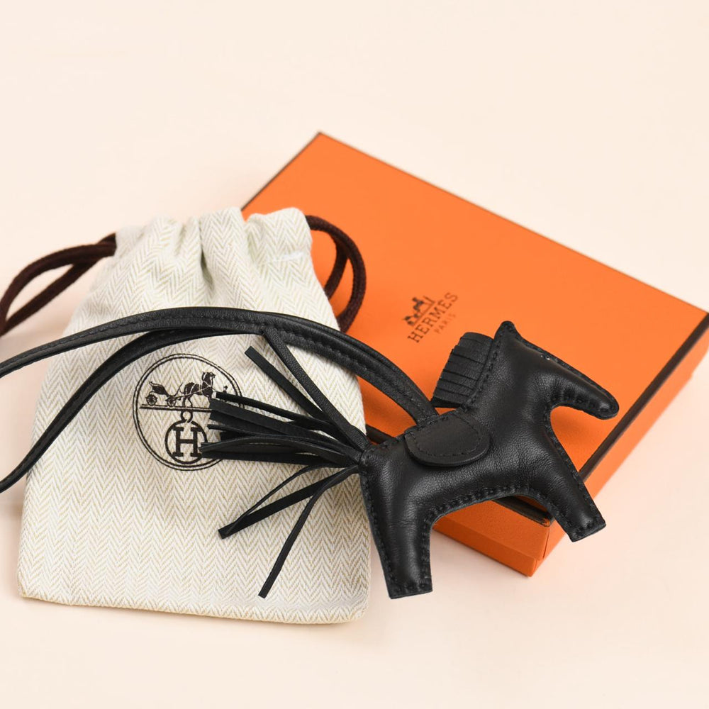 Preloved Hermès Rodeo PM Bag Charm So Black Leather
