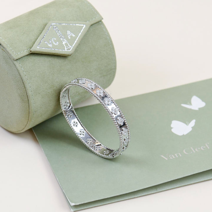 Second Hand Authentic Full set Van Cleef & Arpels Perlée Clovers Bracelet Diamond 18K White Gold Size M