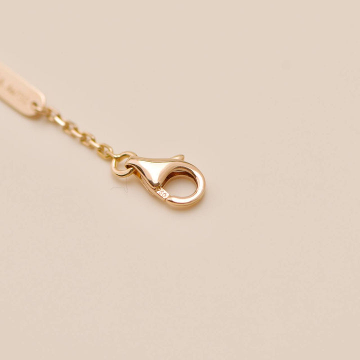 Authentic Van Cleef & Arpels Alhambra 2012 Holiday Necklace Diamond Mother of Pearl