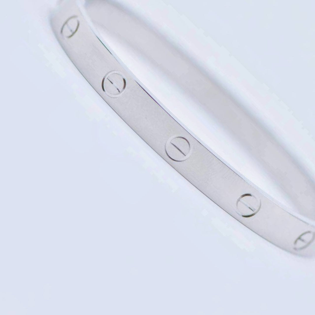 Second Hand Authentic Cartier Love Bracelet Classic Model 18K White Gold Size 18