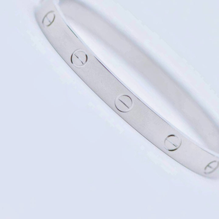Second Hand Authentic Cartier Love Bracelet Classic Model 18K White Gold Size 18