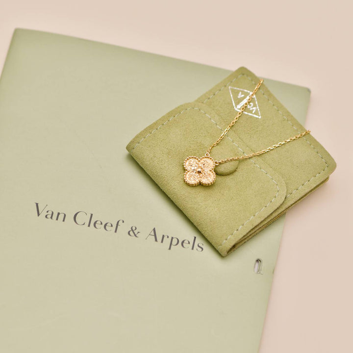 Authentic Preloved Full set Van Cleef & Arpels Vintage Alhambra Hammered 18K Yellow Gold Necklace