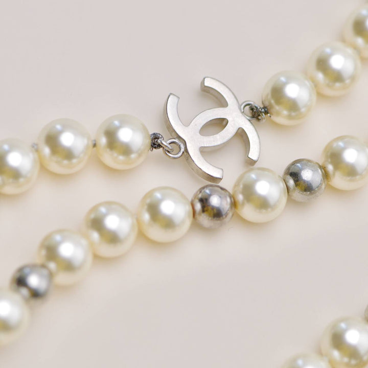 Authentic Chanel CC Sautoir Faux Pearl Long Chain Necklace