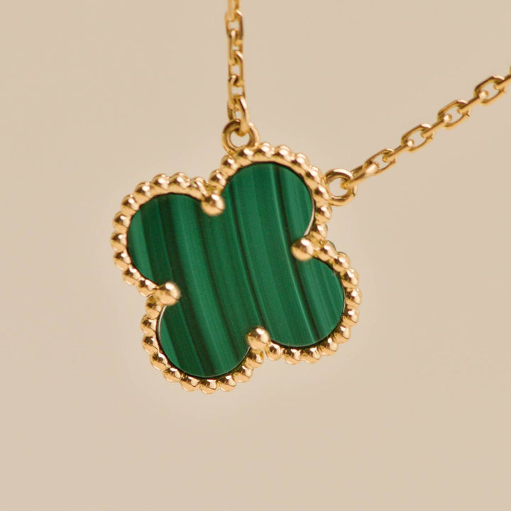 Preloved Authentic Van Cleef Vintage Alhambra Malachite Necklace 18K Yellow Gold