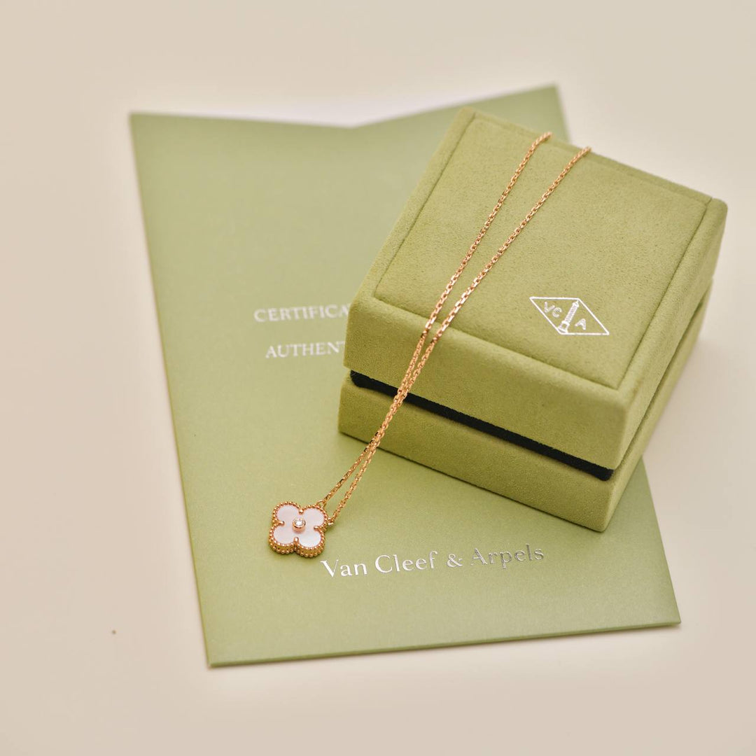 van cleef 2025 holiday pendant