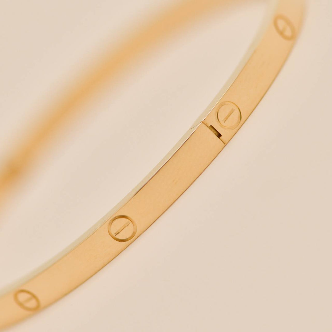 Preowned Authentic Cartier Love Classic Model Bracelet 18K Yellow Gold Size 16
