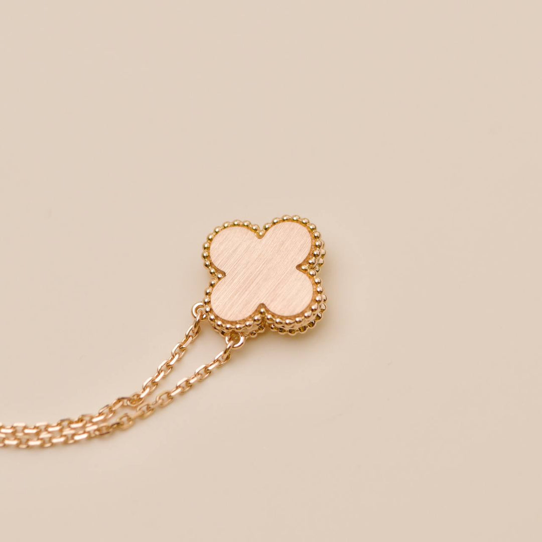 Van Cleef & Arpels Alhambra 2012 Holiday Necklace Diamond Mother of Pearl