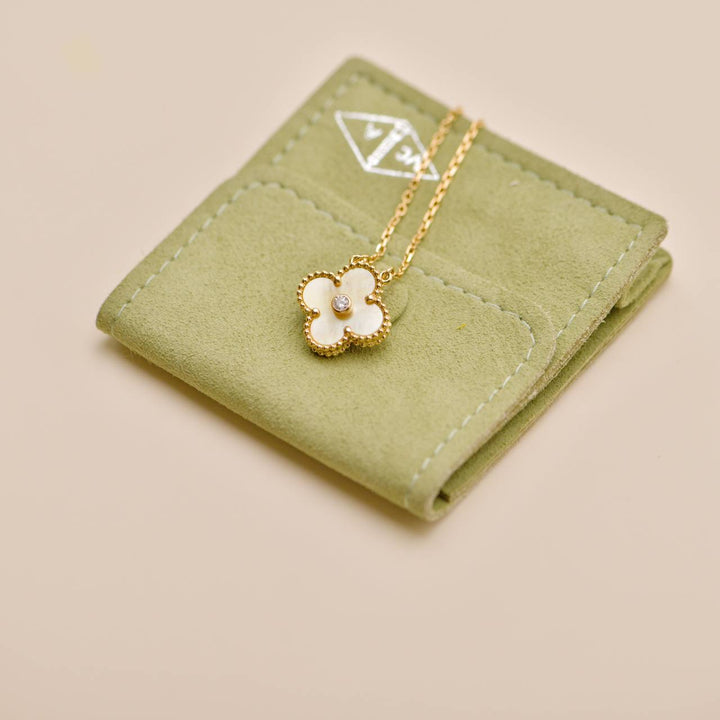 Authentic Preloved Van Cleef 2018 Holiday Pendant Golden Mother of Pearl Diamond 18K Yellow Gold