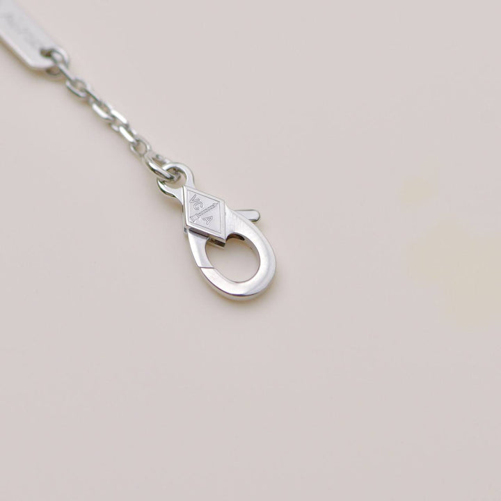 Second Hand Authentic Van Cleef & Arpels Vintage Alhambra Mother of Pearl Pendant Necklace