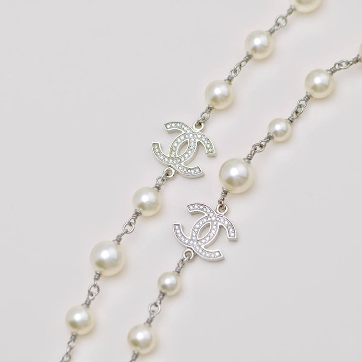 Authentic Chanel CC Faux Pearl Sautoir Necklace with Five Logos