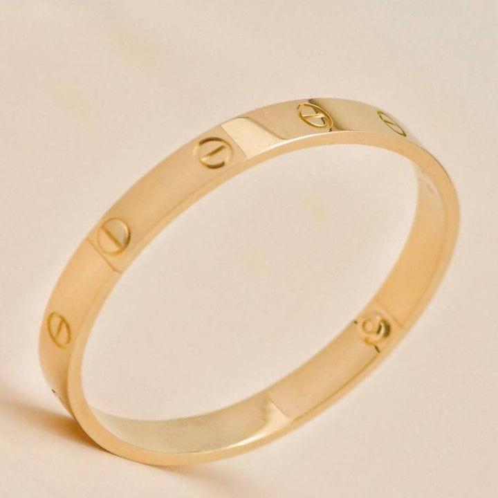 Used Authentic Cartier Love Classic Model Bracelet 18K Yellow Gold Size 19
