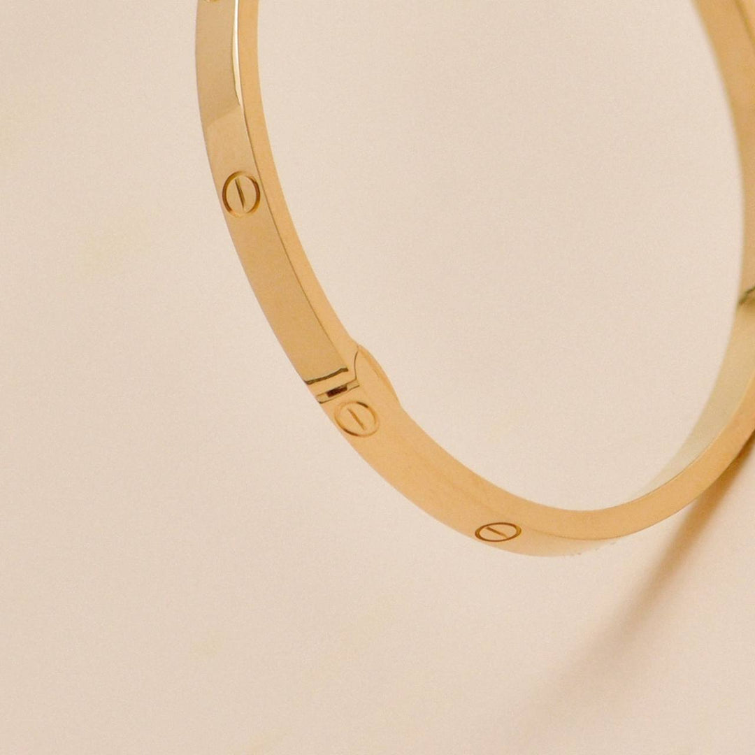 Second Hand Authentic Cartier Love Classic Model Bracelet 18K Yellow Gold Size 16