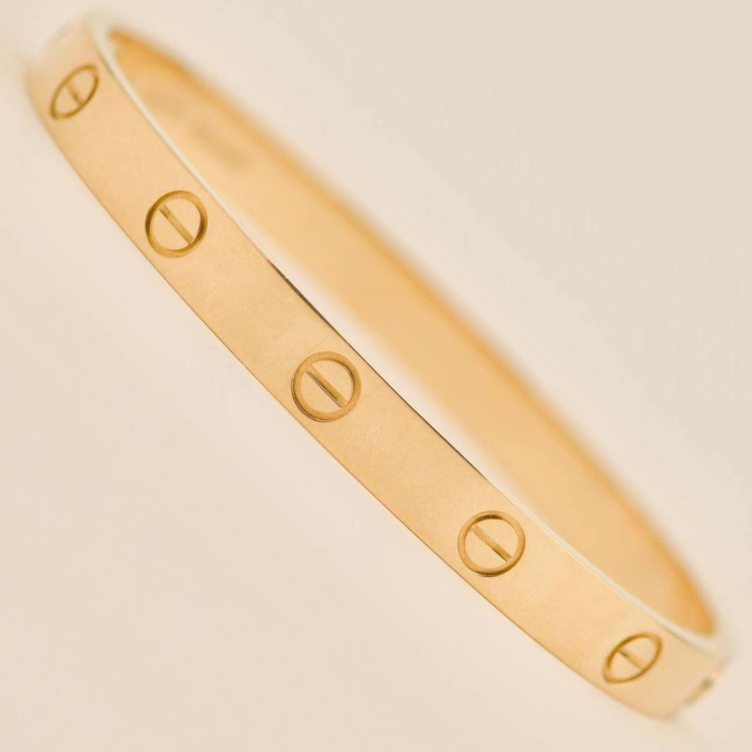 Cartier Love Bracelet Classic Model 18K Yellow Gold Size 18