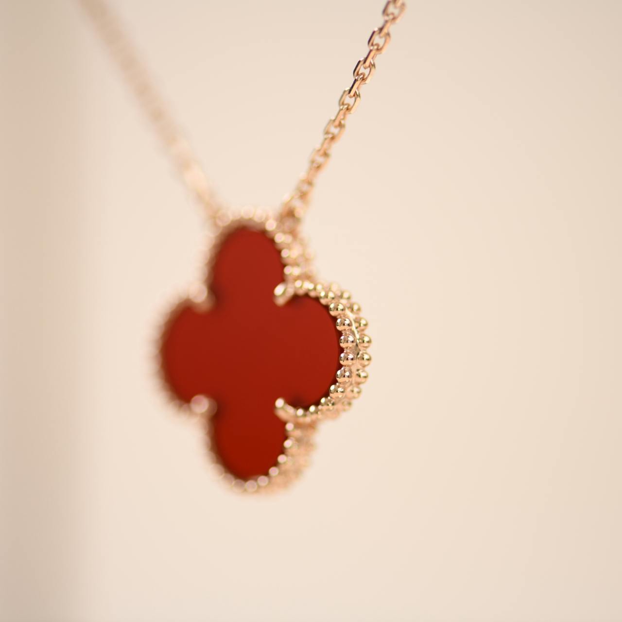 Van Cleef & Arpels - ペンダント ピンクゴールド Vintage Alhambra pendant 18K rose gold, Mother-of-pearl- Van Cleef