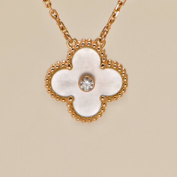 Used Authentic Van Cleef & Arpels Alhambra 2012 Holiday Necklace Diamond Mother of Pearl