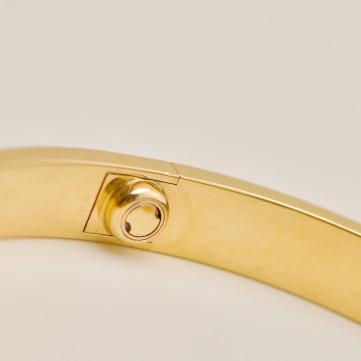 Cartier Love Bracelet Classic Model 18K Yellow Gold Size 19