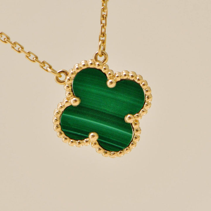 Preowned Authentic Full set VCA Vintage Alhambra Malachite Necklace 18K Yellow Gold