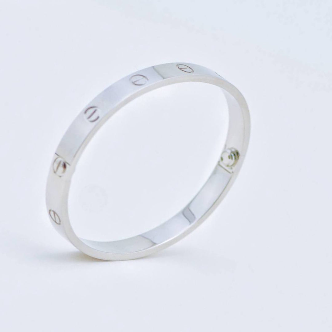 Second Hand Full set Authentic Cartier Love Bracelet Classic Model 18K White Gold Size 18