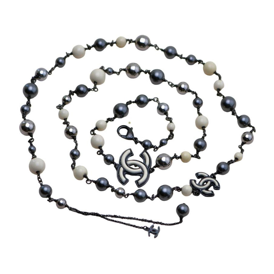 Second Hand Authentic Chanel CC Grey Faux Pearl & Ruthenium-Tone Long Sautoir Necklace