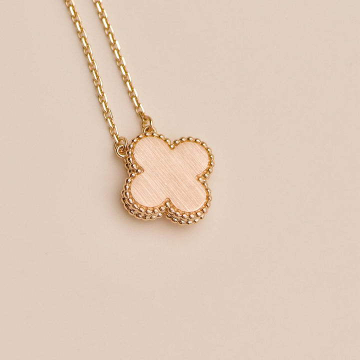 Authentic Van Cleef & Arpels Alhambra 2015 Holiday Pendant Diamond Pink Sèvres Porcelain