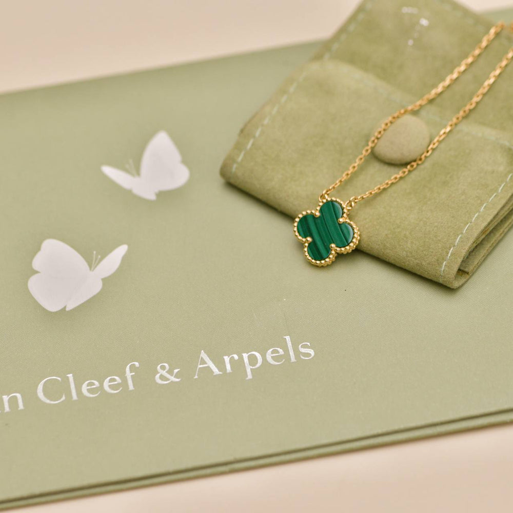 Preowned Authentic Van Cleef & Arpels Vintage Alhambra Malachite Necklace 18K Yellow Gold