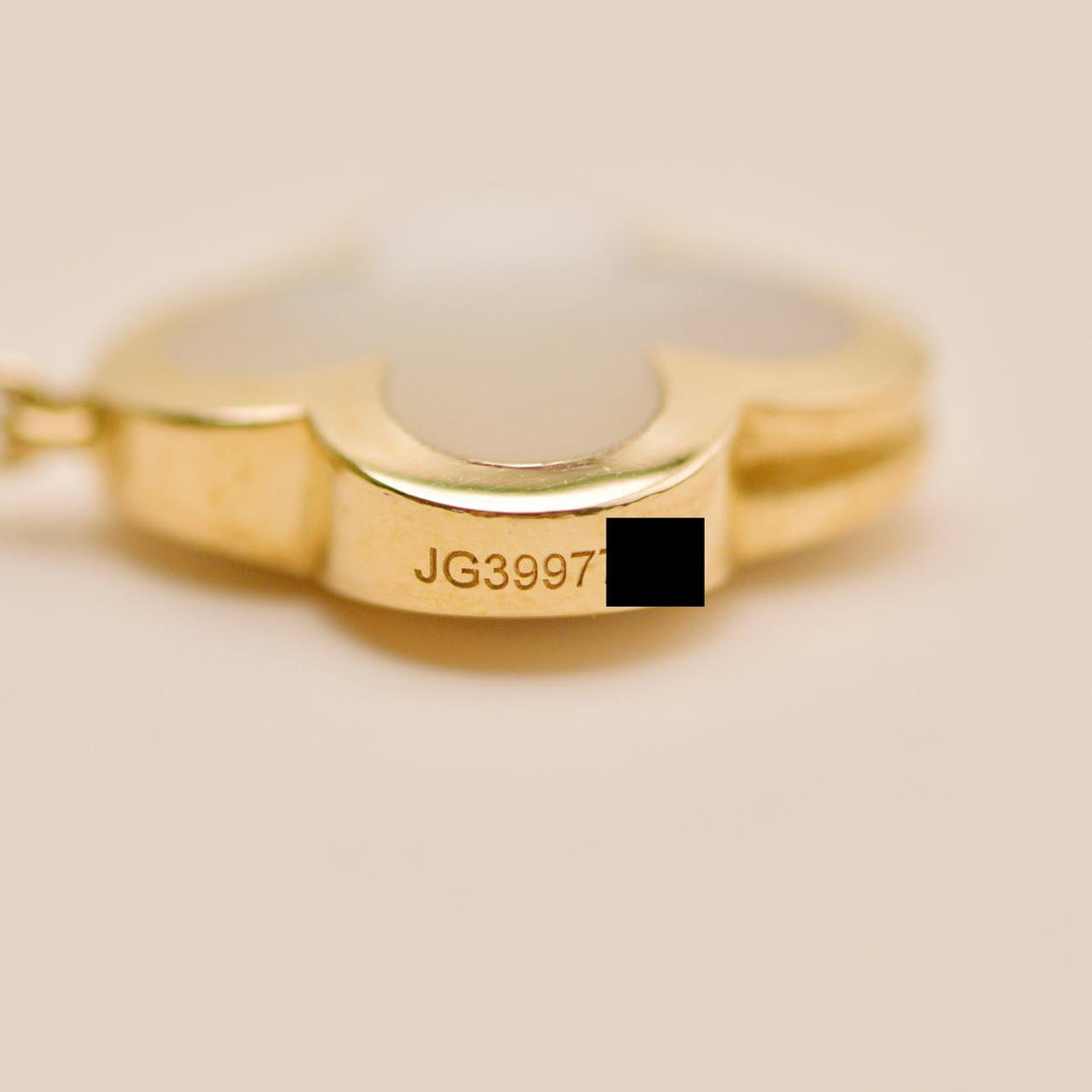 Preowned VCA Pure Alhambra Bracelet Mother of Pearl 18K Yellow Gold