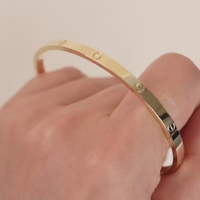 Second Hand Authentic Cartier Love Bracelet Small Model 18K Yellow Gold Size 20