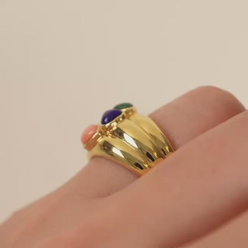 Second Hand Authentic Van Cleef & Arpels Vintage Gem Set Heart Ring 18K Yellow Gold Size 55