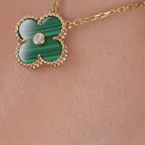 Second Hand Authentic Van Cleef & Arpels Alhambra 2013 Holiday Pendant Necklace Diamond Malachite 