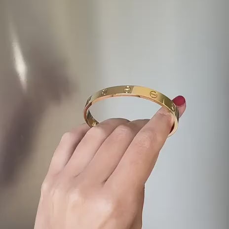 Cartier Love Bracelet 18K Yellow Gold Size 17