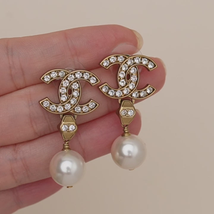 Second Hand Authentic Chanel CC Faux Pearl Drop Earrings