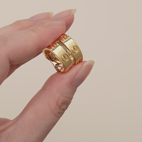 Authentic Cartier Love Hoop Earrings Classic Model 18K Yellow Gold