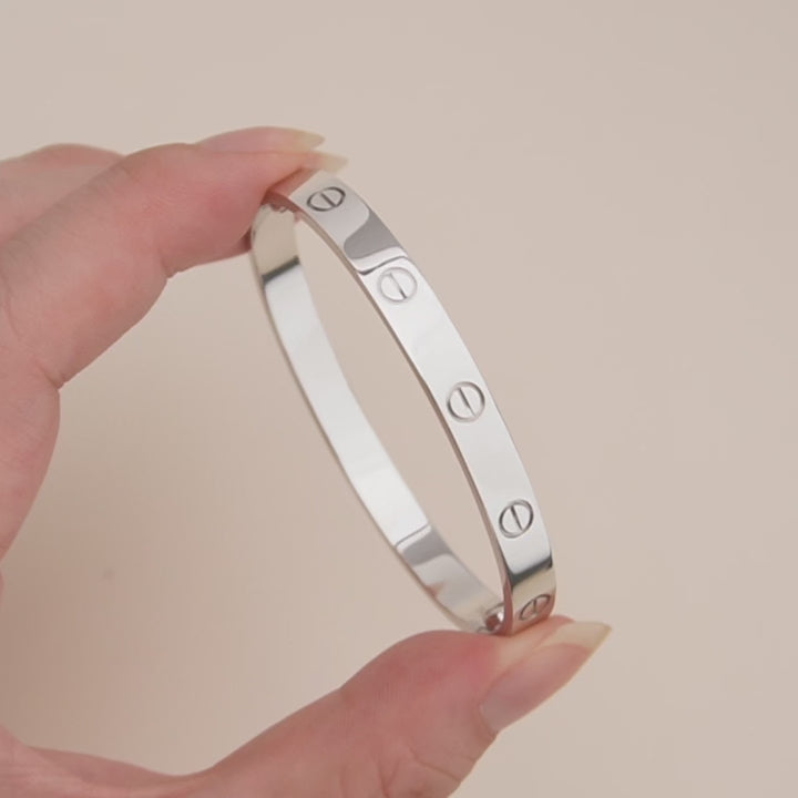 Used Cartier Love 18K White Gold Bracelet Size 17