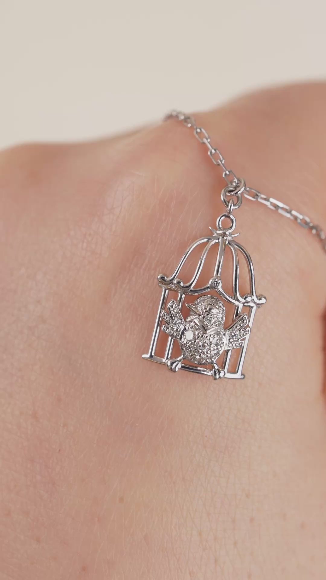 Second Hand Authentic Cartier Free As A Bird Diamond 18K White Gold Necklace