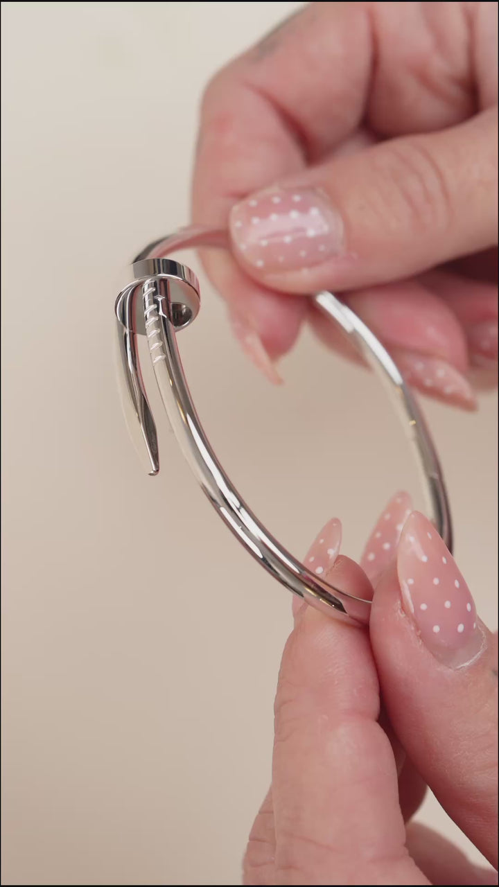 Cartier Juste un Clou Classic Model Bracelet 18K White Gold Size 17