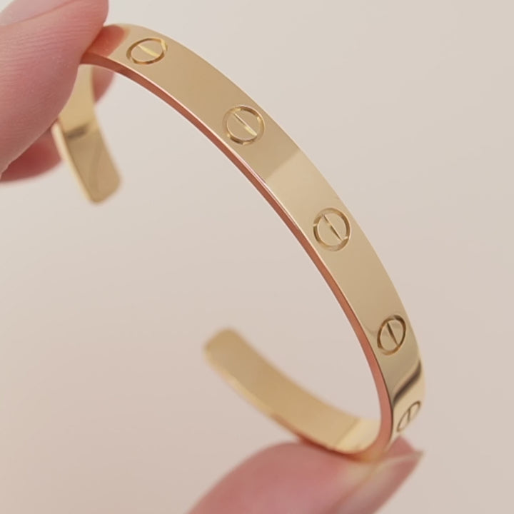 Cartier Love Cuff 18K Yellow Gold Bracelet Size 18
