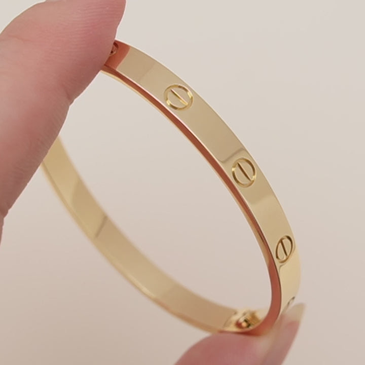 Second Hand Cartier Love 18K Yellow Gold Bracelet Size 17