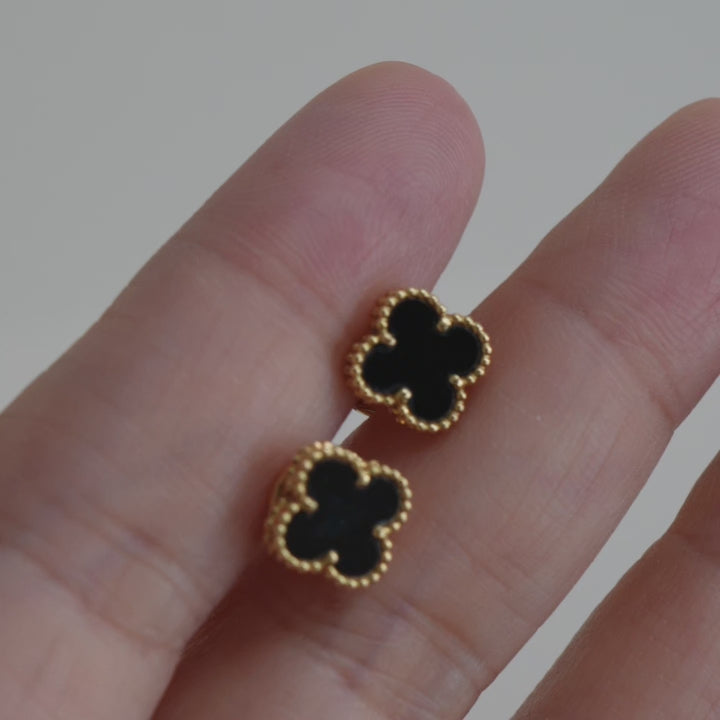 preowned Van Cleef & Arpels Sweet Alhambra Onyx 18K Yellow Gold Earstuds