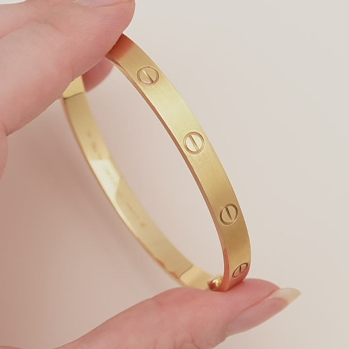 Second Hand Cartier Love 18K Yellow Gold Bracelet Size 19