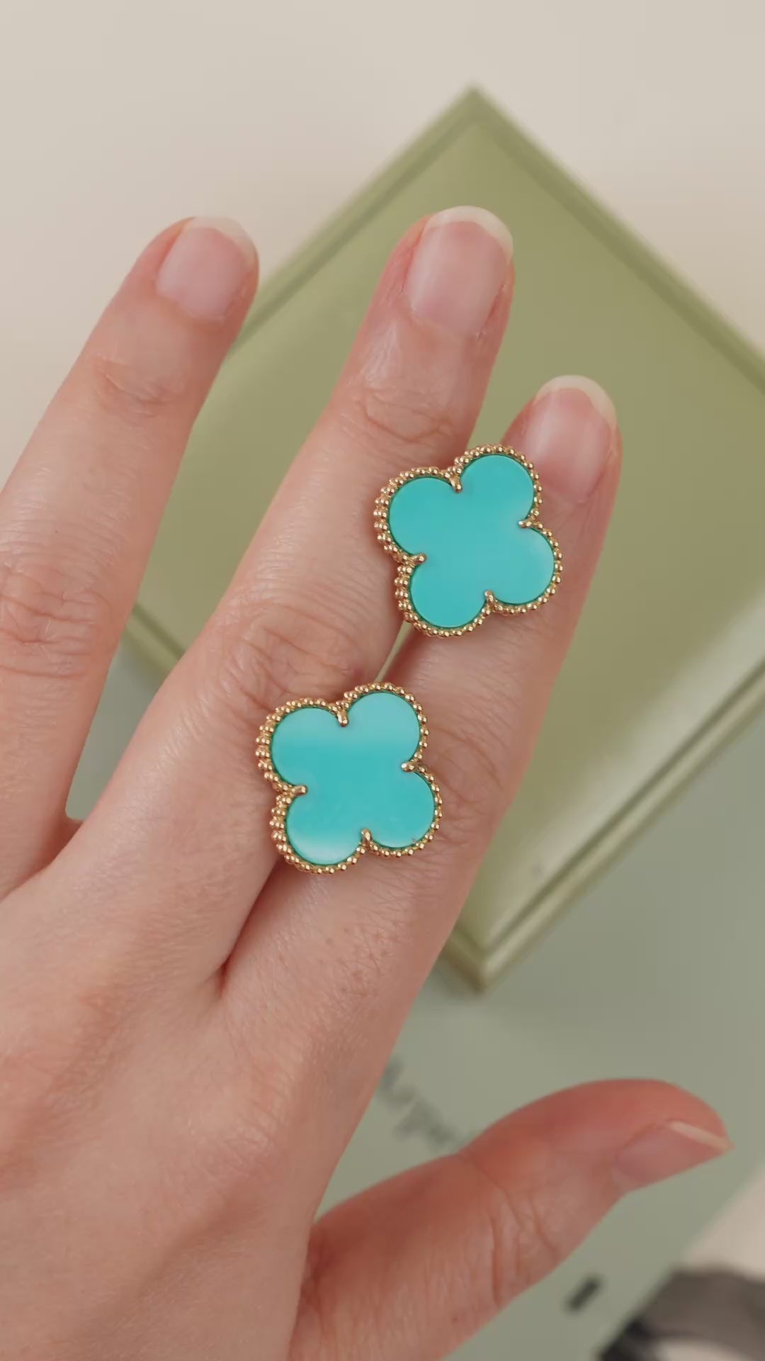 Authentic Full set Van Cleef & Arpels Magic Alhambra Turquoise Earrings 