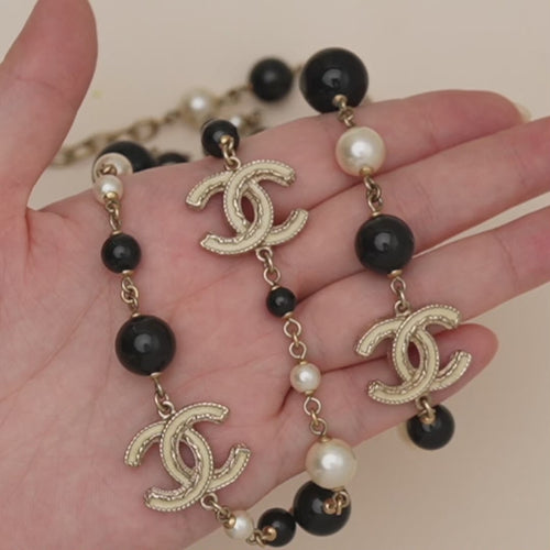Second Hand Chanel CC Textured Pearl Iconic Black & Cream Sautoir Necklace